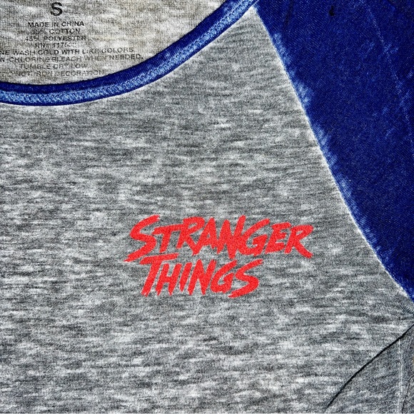 Stranger Things Long Sleeve Tissue Tee Women’s Small - Picture 2 of 3
